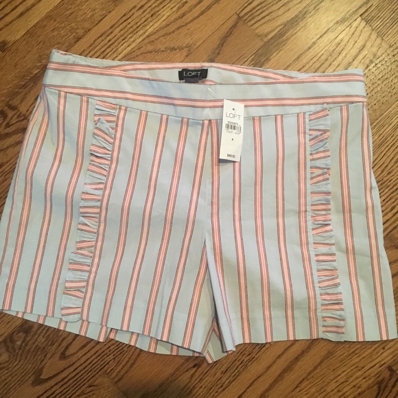 Ruffle Shorts. NEW WITH TAG. NEVER WORN - Picture 3 of 5